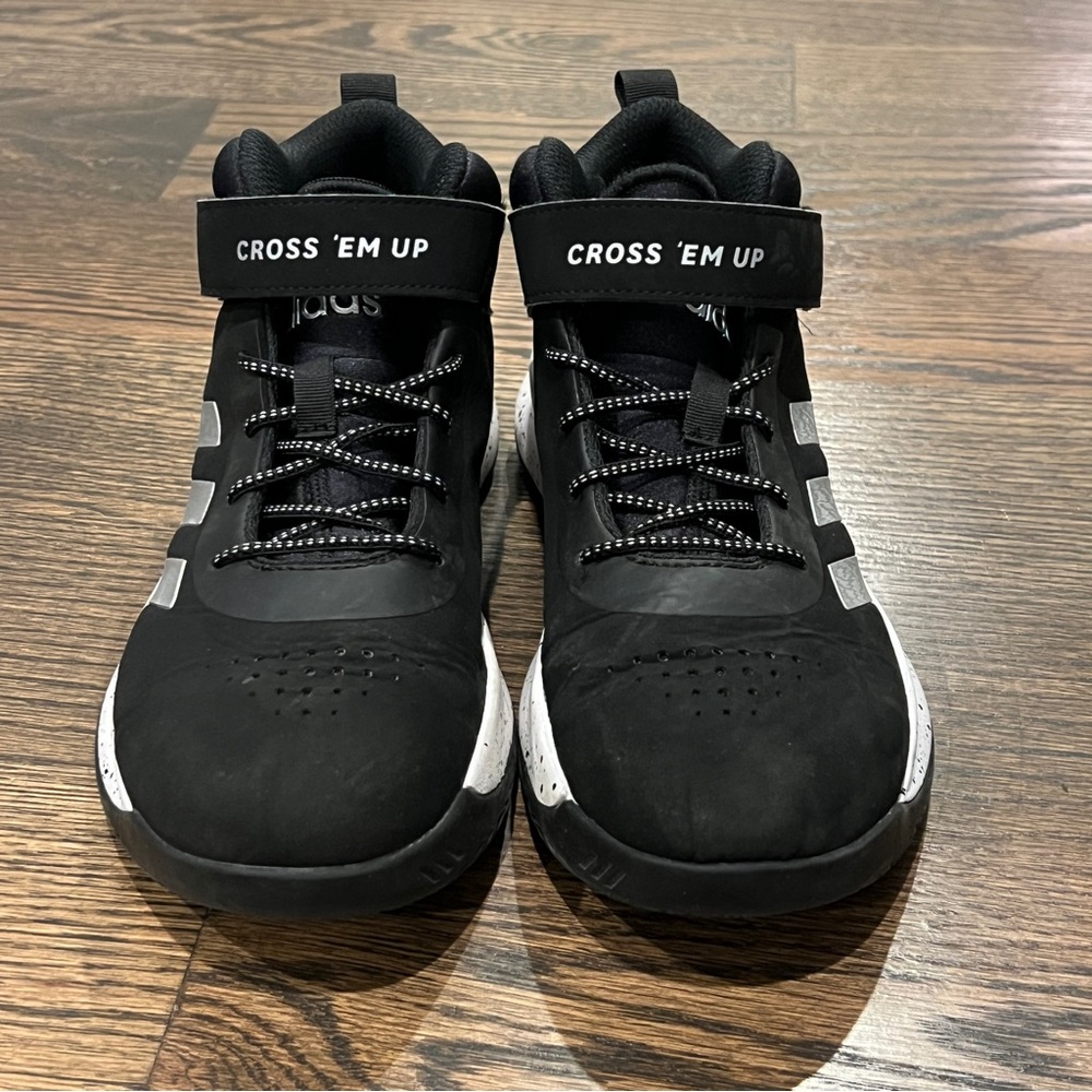 Adidas Boys Black and White Basketball Shoes